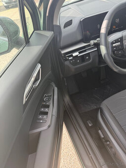 Kia Sportage 1.6 T-GDi M6 GOLD + Seat Pack - 8