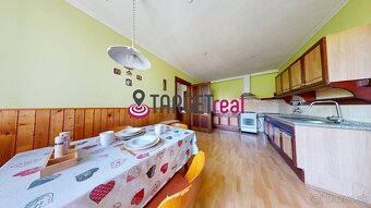 EXKLUZÍVNE: Veľký 2 izbový byt s balkónom a záhradou v centr - 8