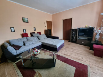 2 IZBOVÝ TEHLOVÝ BYT s BALKÓNOM 58 m2 HOLÍČ - 8
