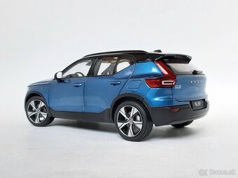 1:18 - Volvo XC40 - 1:18 - 8