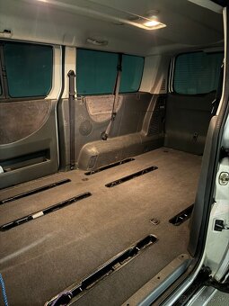 Peugeot Expert Tepee 120 kW – 2013 - 8