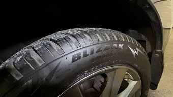 Toyota Avensis 2009 184… km - 8