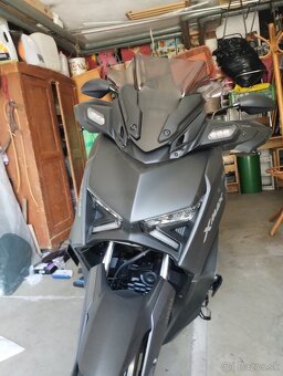 Skuter125 Yamaha Xmax - 8