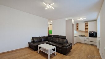 2 izbový byt na skvelom mieste, M. Mišíka, Prievidza - 8