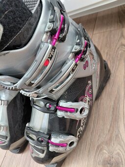 Lyže a lyžiarky - 8