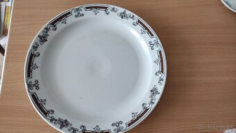 Koláčový set, obedová súprava a kávová súprava Dvory - 8