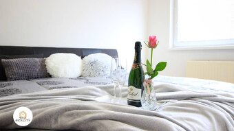 PREDAJ | 2 izbový ZARIADENÝ byt 60 m² s LOGGIOU, okamžité bý - 8