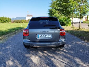 Porsche Cayenne 4.8 V8 turbo 500ps. - 8