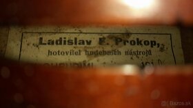Husle z dražby KSO BB: LADISLAV PROKOP, r.v.1910,ručna práca - 8