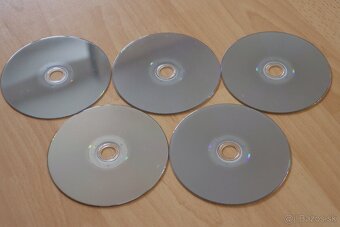 PS3 SLIM CECH-3004B | 2x ovládač | 5 hier | Komplet kab. - 8