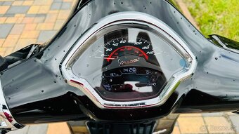 Vespa GTS 300, rok 2024, 700km, cena +DPH - 8