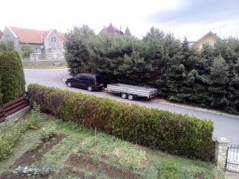 Prívesný voziik 2000kg. - 8