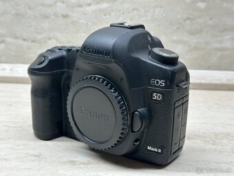 Canon EOS 5D Mark II - 8