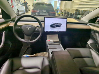 Tesla Model 3 Long Range 82kWh AWD 4x4, 366 kW, 38000 km - 8
