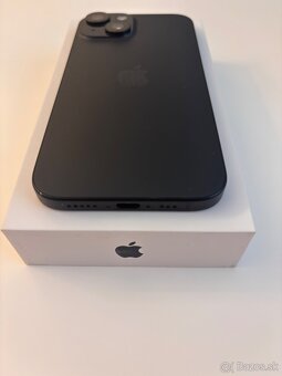 iPhone 15 Black 128 GB - 8
