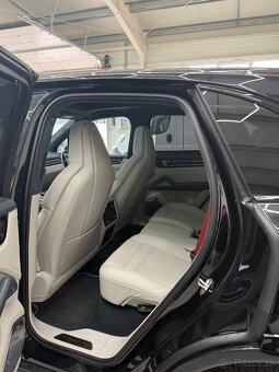 Predám Porsche Cayenne GTS - 8