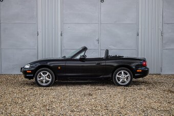 Mazda MX-5 NB 1.6 81kW, M5, Mohair + Vyhrievané sedadlá - 8