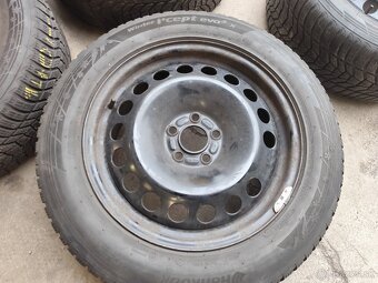Zimné pneu 235/55 R17 - 8