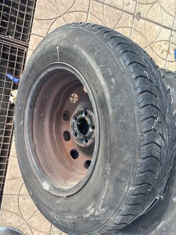 Pneumatiky s plech.diskami 185/80 r14 T - 8