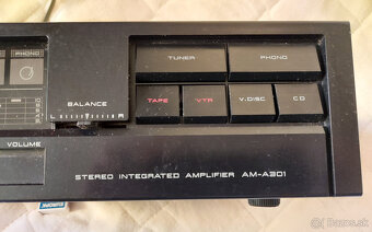 Predám vintage stereozosilovač AKAI AM - A301 - 8