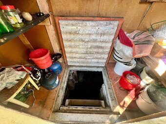 Záhrada s chatkou 714 m² - 8