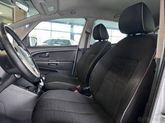 KIA Venga 1.4 Benzín 2010 - 8
