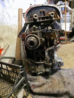 Blok motora - 8