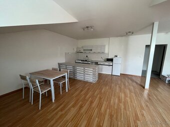 Na prenájom veľkometrážny byt v Sabinove - 8