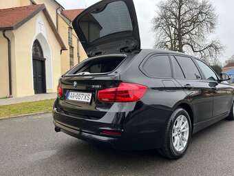 Predám BMW 318i Combi - 8