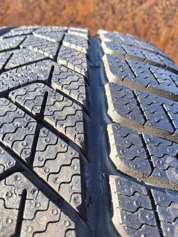 255/50 r20 zimne pneumatiky - 8