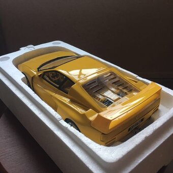 GT SPIRIT 1/18 Koenig Specials Competition EVO II Ferrari Te - 8