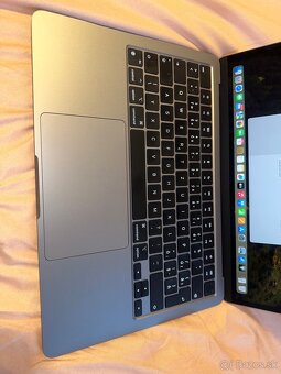 Predám 13-palcový MacBook Air - 8