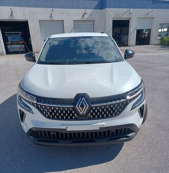 Nový Austral  Mild Hybrid 160 auto - 8