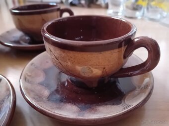 Keramika - šálky, karafy, čajník - 8