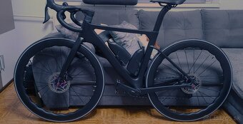 Kompletný karbónový cestný bicykel s elektronickou prehadzov - 8
