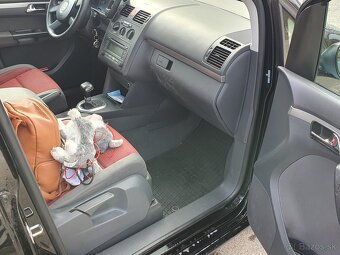 Volkswagen Touran 1.9tdi dsg automat - 8