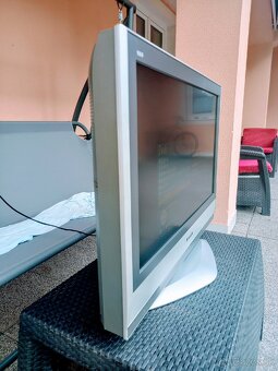 Televízor Panasonic - 8