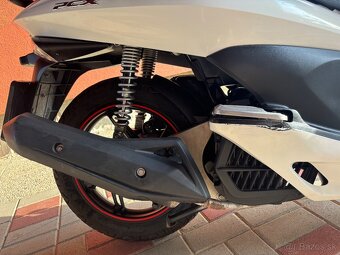 Honda PCX - 8