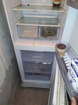 Predám obývaciu stenu posteľ - 8