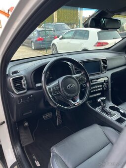 KIA Sportage 2.0 CRDi GT-Line = 4WD (4x4), A/T Panoráma = - 8