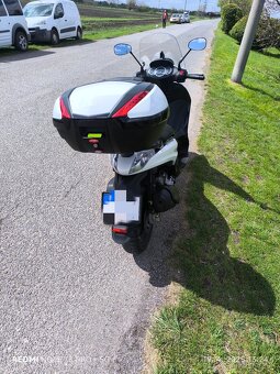 Piaggio Beverly 300 ie sport - 8
