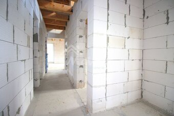 predaj NOVOSTAVBA v obci Rybany s pozem. 835 m² - 8