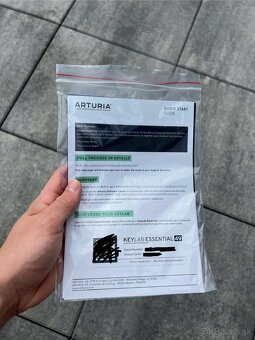 Predám MIDI klávesnicu Arturia KeyLab 49 - 8