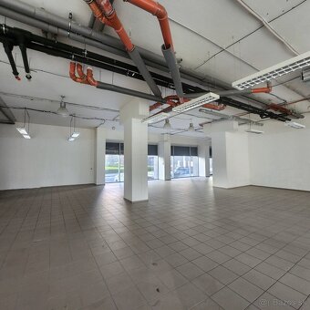 PRENÁJOM-Obchodné priestory 335 m2 s výkladmi do ulice-BA II - 8