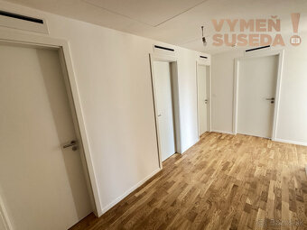 VYMEŇ SUSEDA - VÝNIMOČNÝ PRIESTRANNÝ 3 IZB. BYT S DVOMA BAL - 8