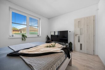 Na predaj 3,5 izbový rodinný dom Lehnice, časť Malý Lég - 8