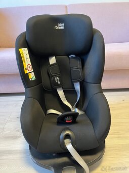 Britax Romer Dualfix M i-size čierna - 8