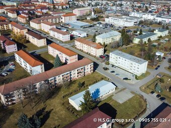 Na predaj - Komerčná budova s veľkým pozemkom - 8