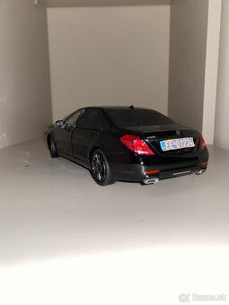 Predám modely aut 1:24 - 8