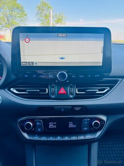 Hyundai i30 1.5 T-GDi mHEV iMT Style - 8